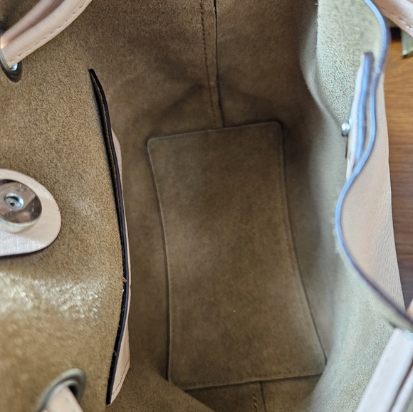 New Without Tags Coach Derby Light Pink Bucket Drawstring Cross Body Bag - Picture 9 of 11